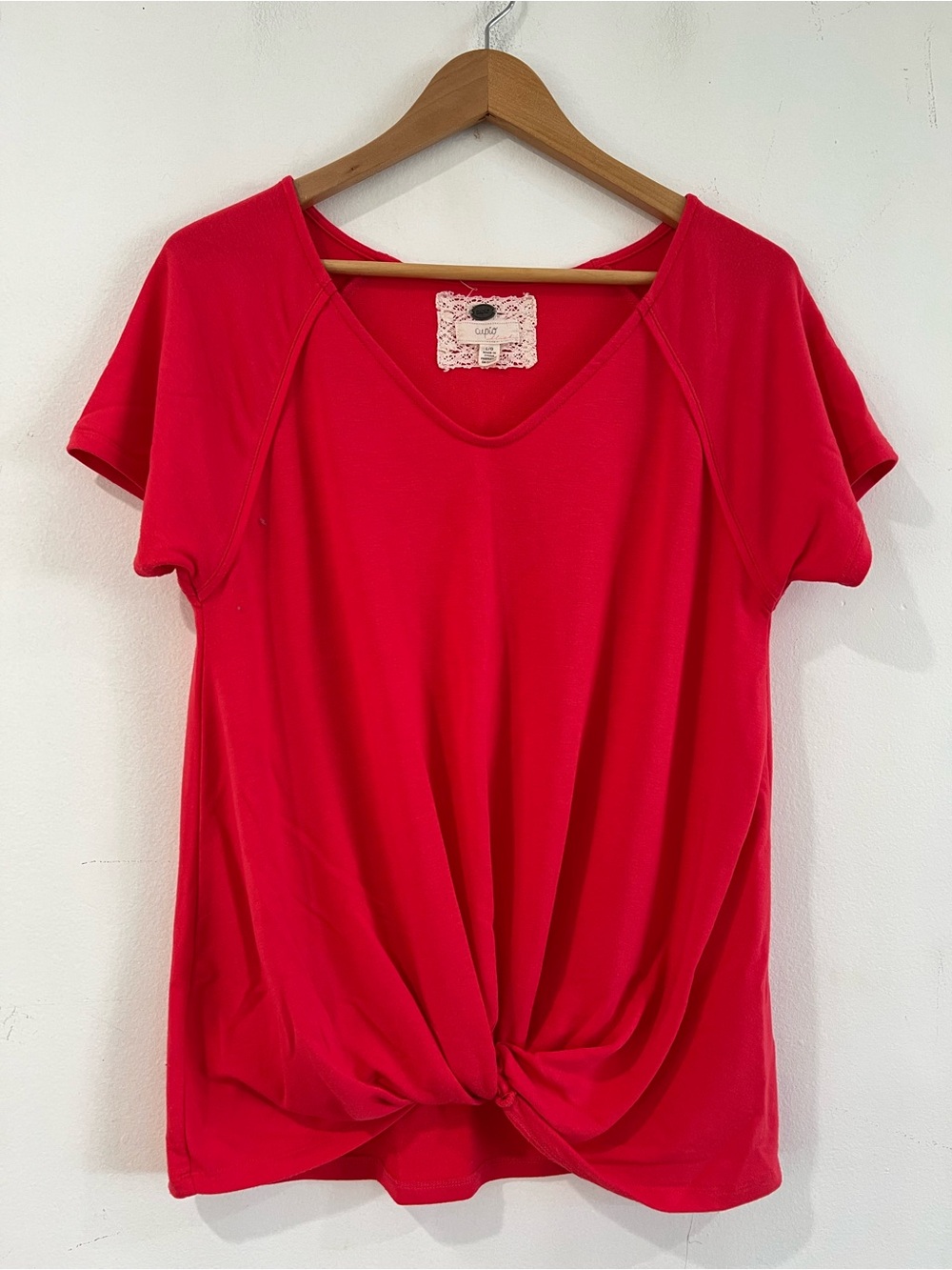 CUPIO Bright Pink Twist-Front V-Neck Top L